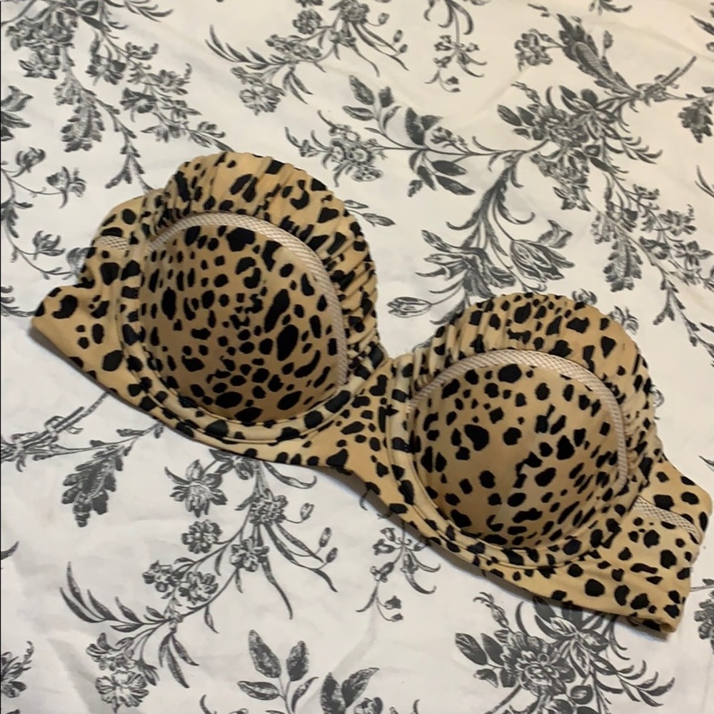 Victoria’s Secret bikini top